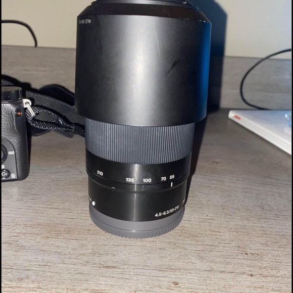 Sony a6000 camera - Picture 4 of 5